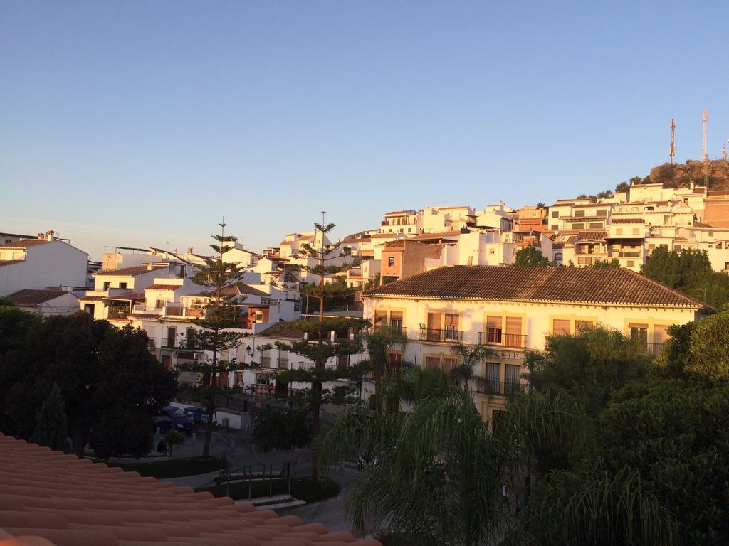 Atico Guadalhorce - Mirador Privado Con Barbacoa Y Solarium Apartment Alora Exterior photo